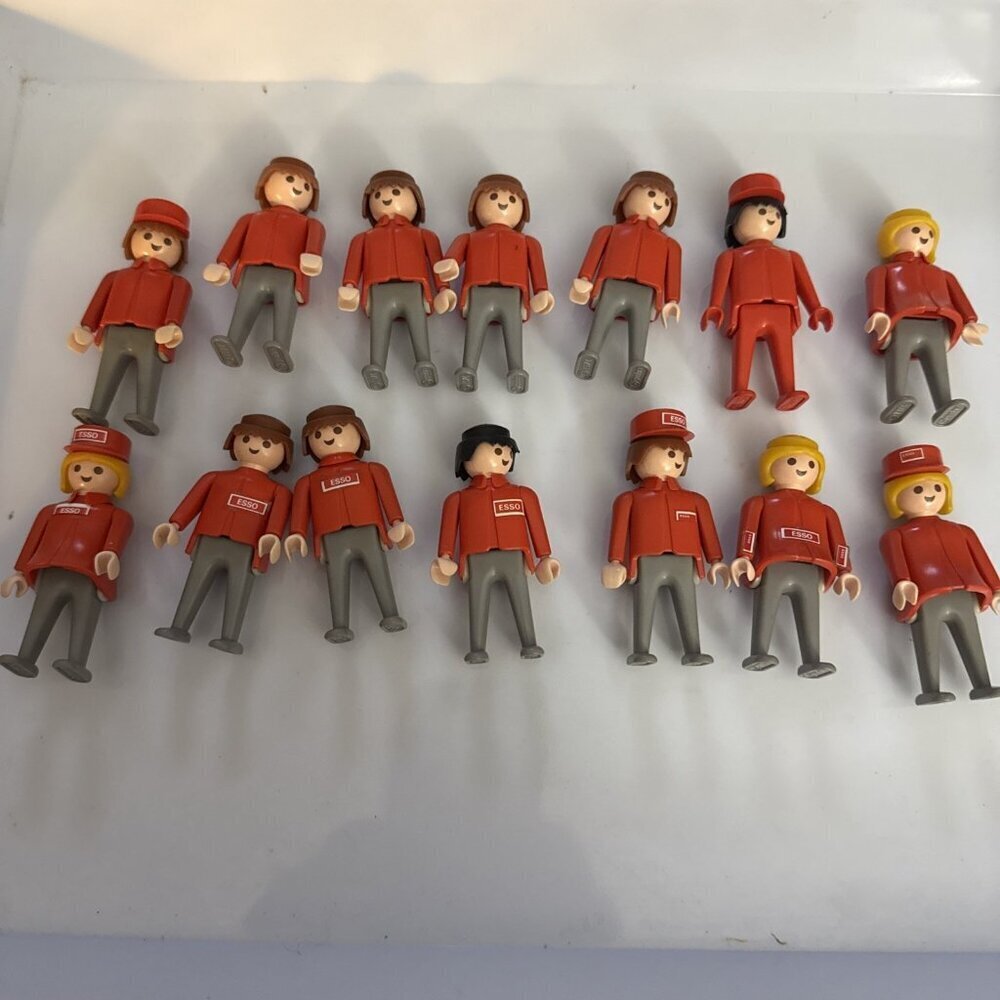 Vintage 1974 Playmobil Geobra lot of 14 Esso figurines. Pre-owned.